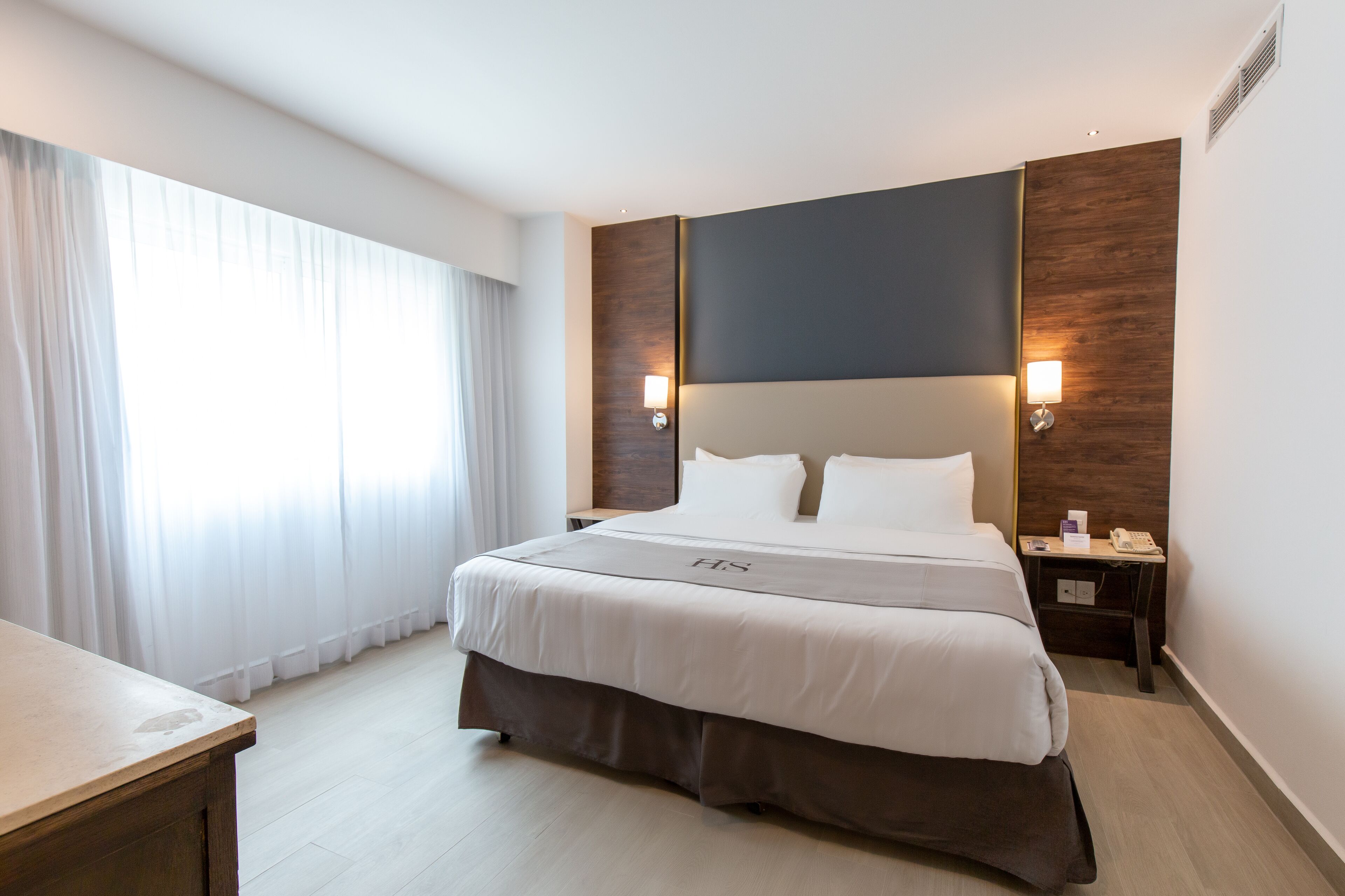 Habitación junior | Ropa de cama de alta calidad y edredón 