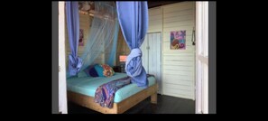 Room - Water caraïbienne house Wabi Sabi influence (Isla colon, bocas del toro)