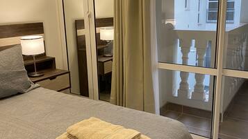 Apartment | 2 bedrooms, free cots/infant beds, free WiFi, bed sheets