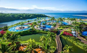 Innenpool, Außenpool