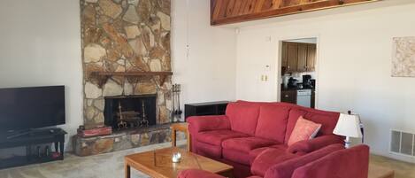 LED テレビ、暖炉