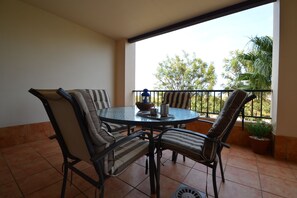 Outdoor dining - LOS PELÍCANOS 12 - Two Bedroom Apartment, Sleeps 5 (Punta del moral)