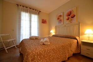 2 soverom, strykejern/-brett, wi-fi (inkludert) og sengetøy