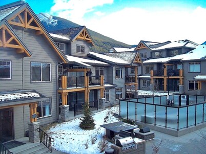 Copperstone Resort - Mountain View Suite