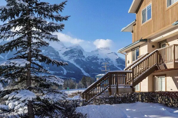 Exterior - Banff Boundary Lodge-Mountain View Condo (Harvie Heights)