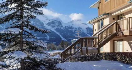 Banff Boundary Lodge-Mountain View Condo