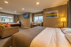 Family Studio Suite, Non Smoking, Mountain View