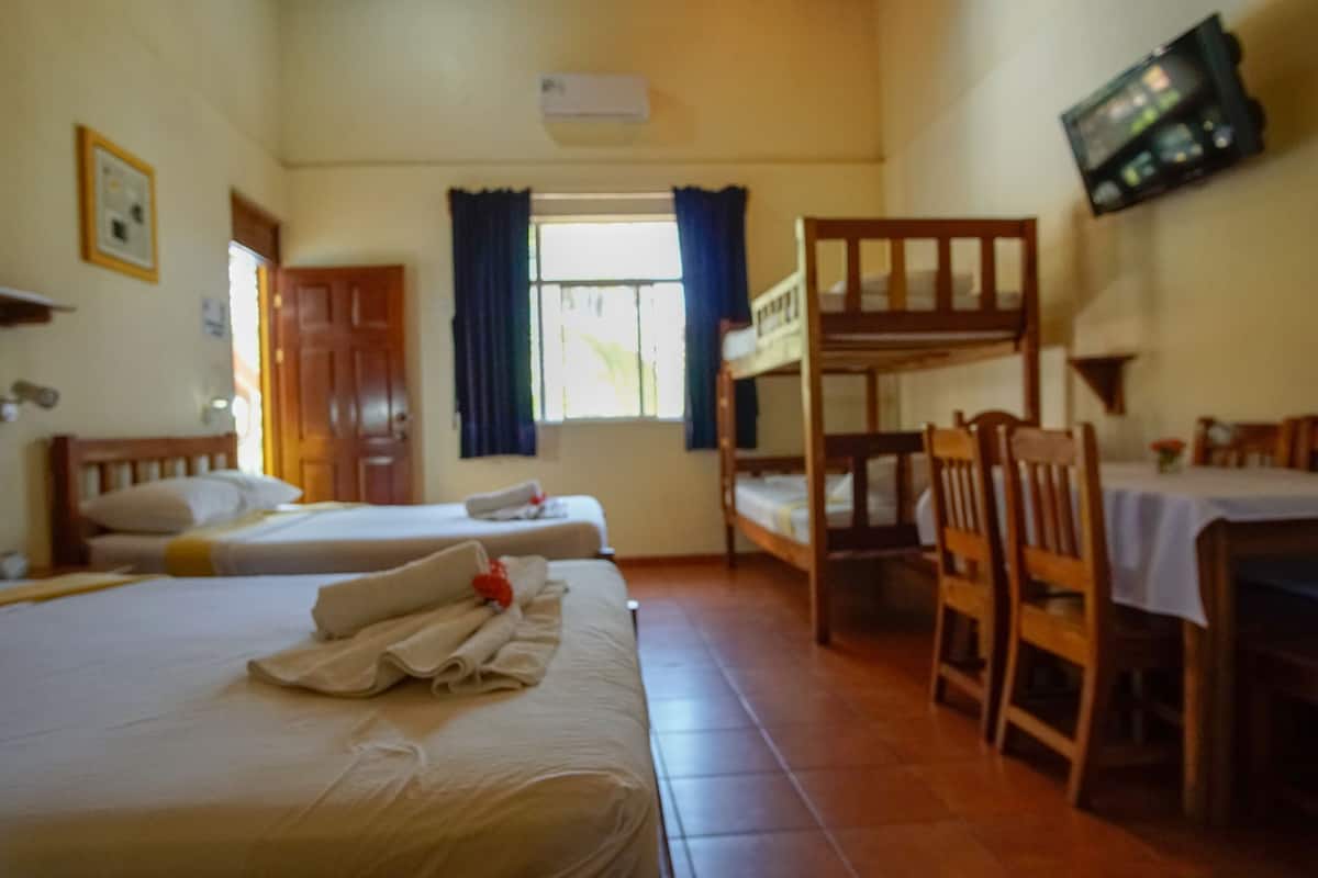 Habitación familiar | 1 habitación, wifi gratis y ropa de cama