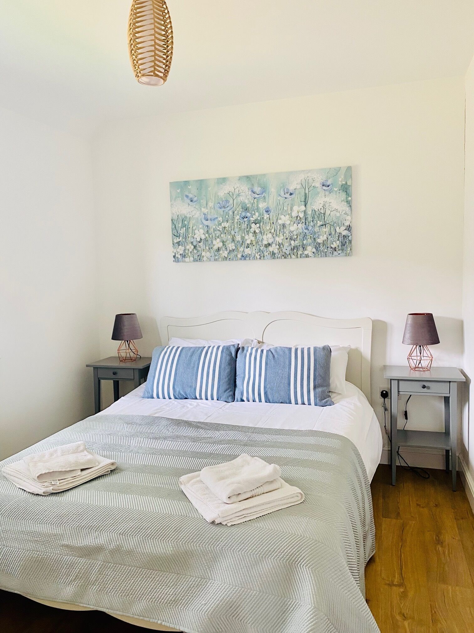 2 chambres, fer et planche à repasser, lit parapluie, Wi-Fi gratuit