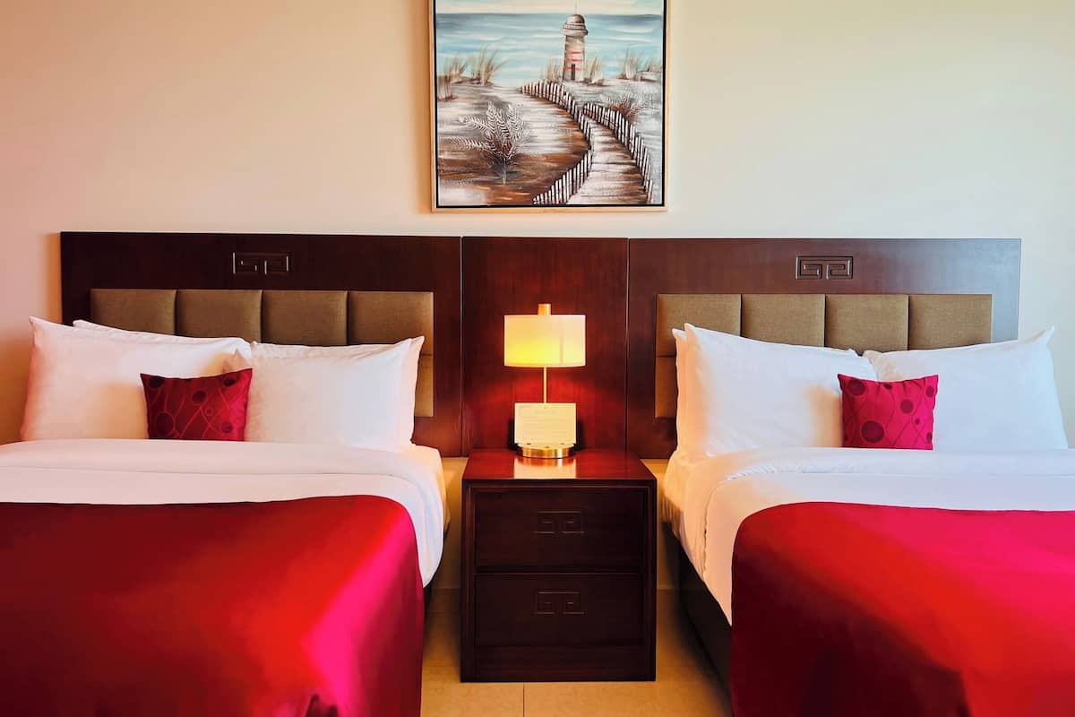 1 bedroom, premium bedding, minibar, in-room safe