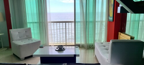 Meerblick 2BR Wohnung