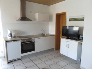 Fridge, oven, dishwasher