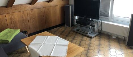 TV