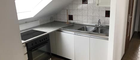 Fridge, oven, dishwasher