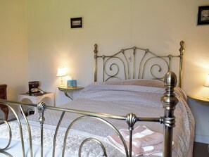 2 quartos, Wi-Fi de cortesia, roupa de cama