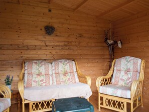 Property grounds - 2 bedroom accommodation in Walton, near Kington (Walton, near Kington)