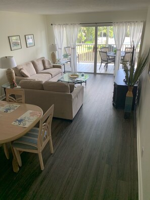 Smart TV, DVD player, books