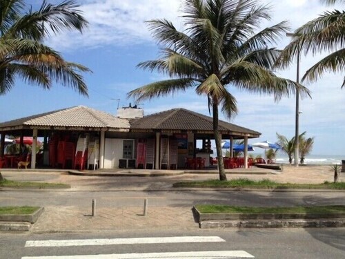 NEAR THE BEACH AND Feirinha, FAMILY - great facilities