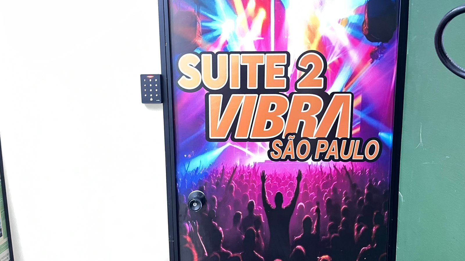 Standaard vierpersoonskamer | Individueel gedecoreerd, verduisterende gordijnen