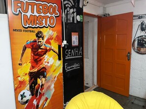 Standard Shared Dormitory, Mixed Dorm | Individually decorated, blackout drapes, iron/ironing board, free WiFi