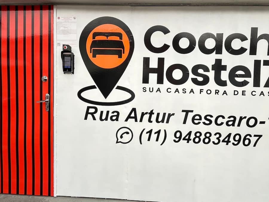 Fachada da propriedade