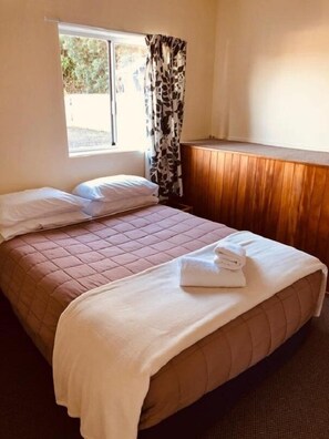 1 bedroom, iron/ironing board, free Internet, bed sheets