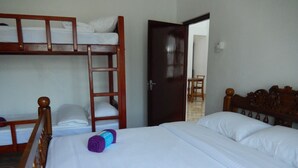 Deluxe Room - The Paradise Hotel (Seeduwa - Katunayake)