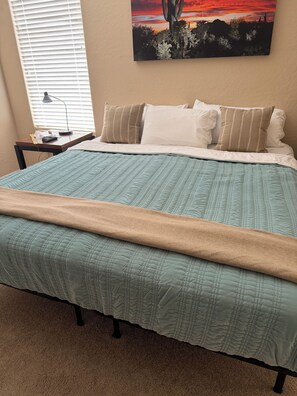 3 bedrooms, WiFi, bed sheets, wheelchair access - Oasis at Johnson Ranch (Queen Creek)