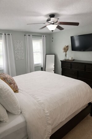 3 bedrooms, WiFi, bed sheets - 3 Bedroom Masters Rental 4 miles from the Augusta National Golf Course (Martinez)