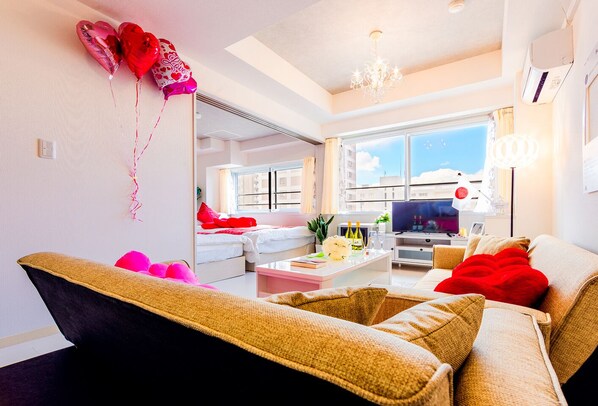 Lovely | Living area | Flat-screen TV - Lovely (Sapporo)