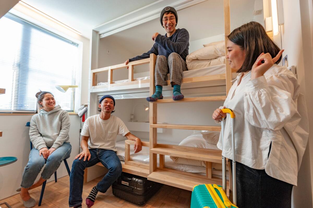 4 人部屋 (チェックインは22時30分まで) 禁煙 | WiFi (無料)、ベッドシーツ