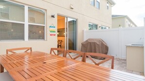 Apartment | Balcony - Minutes From Disney & Universal (Kissimmee)