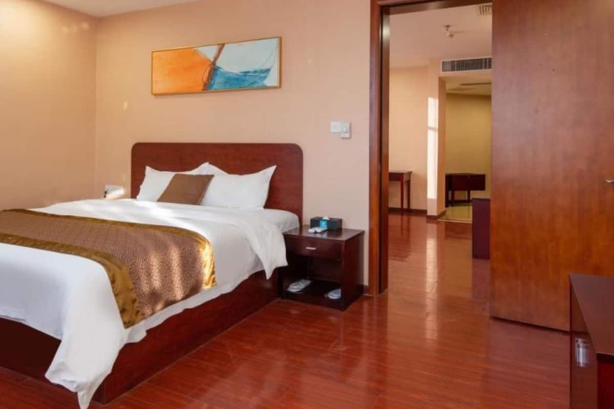 Family Room (Mainland Chinese Citizen Only) | 1 bedroom, free WiFi