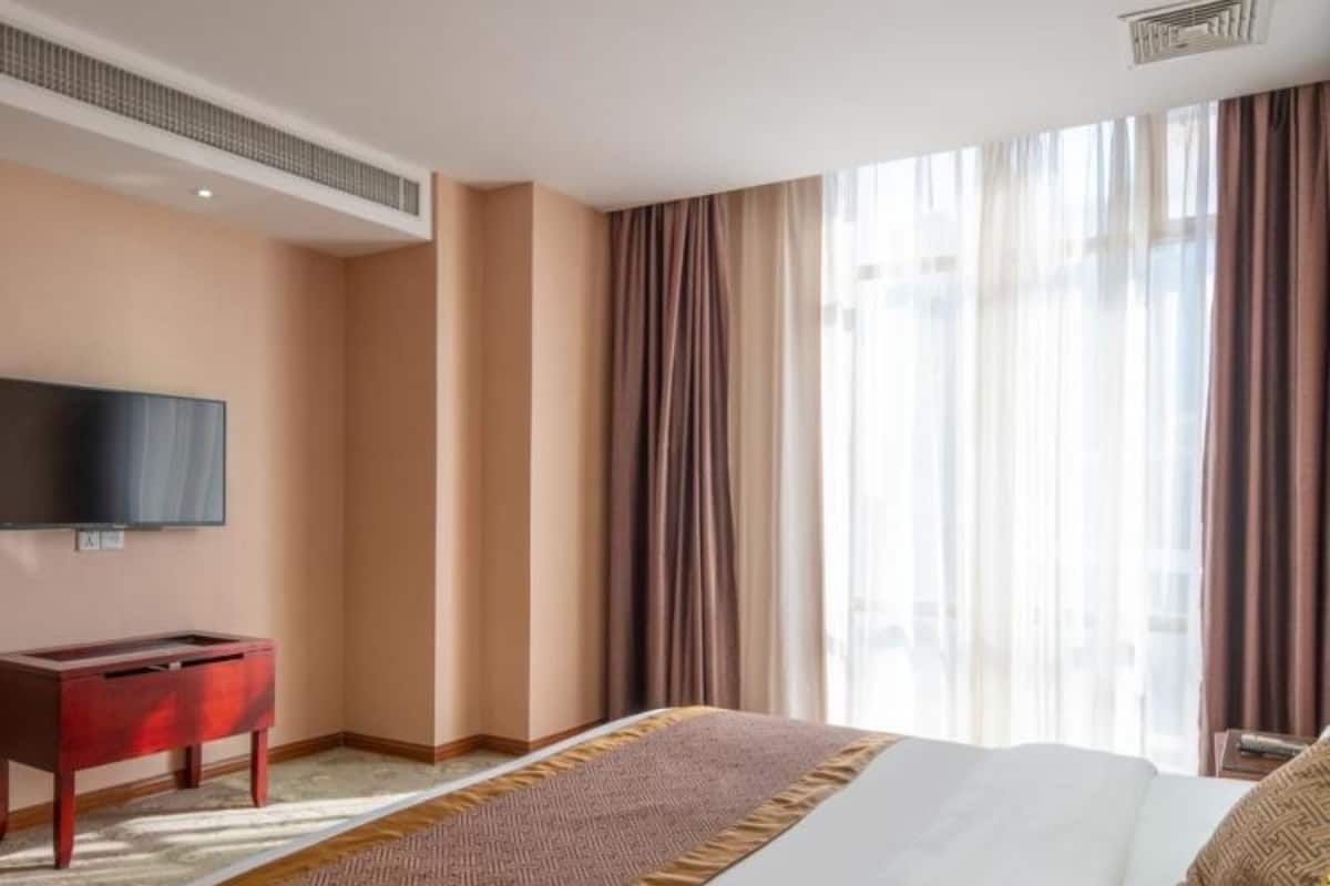 Deluxe Double Room (Mainland Chinese Citizen Only) | 1 bedroom, free WiFi
