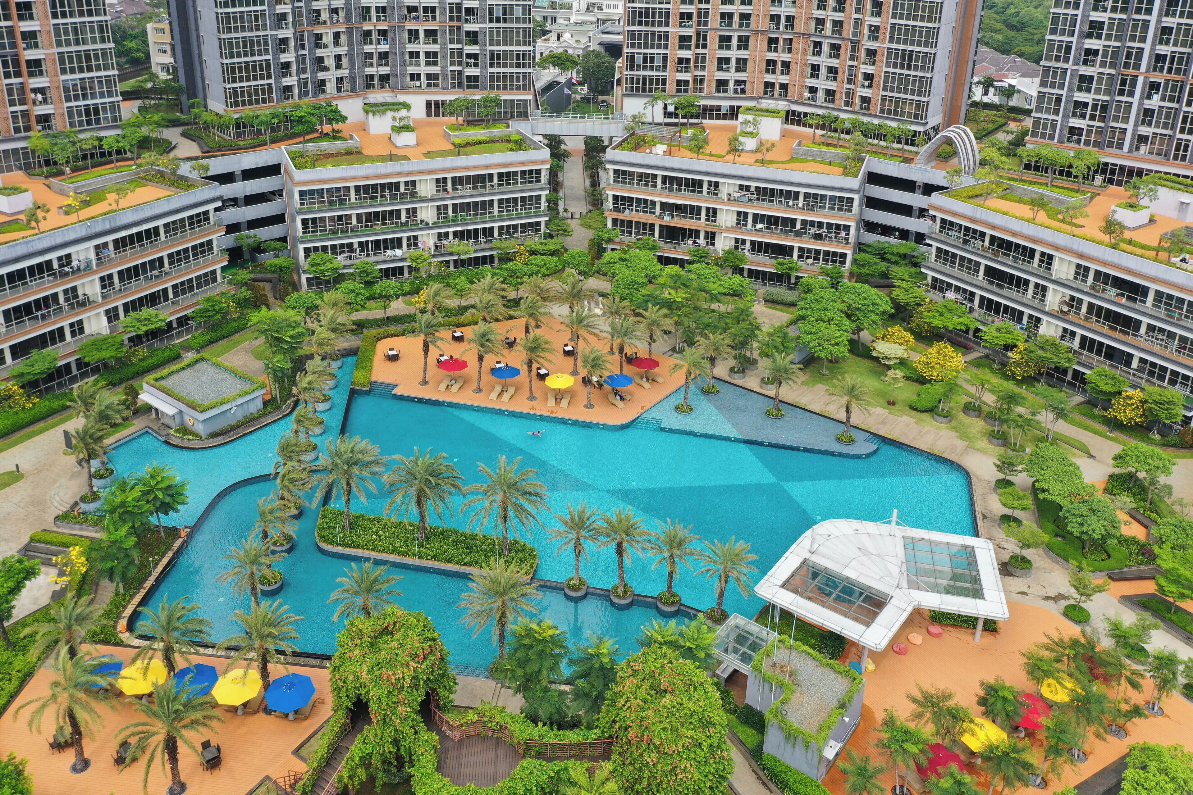 Bain à remous extérieur