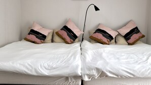 Apartment, 3 Bedrooms | 3 bedrooms, iron/ironing board, WiFi (free) - YuYu Otsuka 3F (Tokyo)