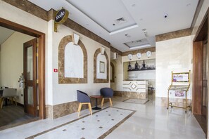 Reception - TIME Express Hotel Al Khan (Sharjah)