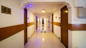 Hallway - Capital O 64938 Pearl Hotel (Chennai)