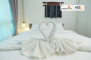 Luxury Condo, Garden View | 1 bedroom, in-room safe, individually decorated, individually furnished - DVieng Luxury Condo (Chiang Mai)