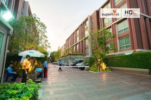 Property entrance - DVieng Luxury Condo (Chiang Mai)