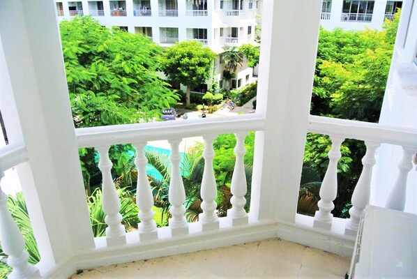 Apartment | Balkon