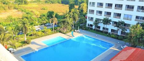 อพาร์ทเมนท์ | สระว่ายน้ำ | สระว่ายน้ำกลางแจ้ง