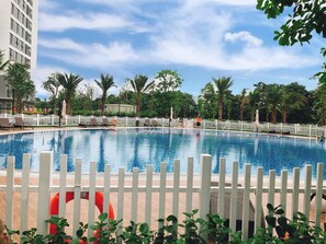 Indoor pool, outdoor pool