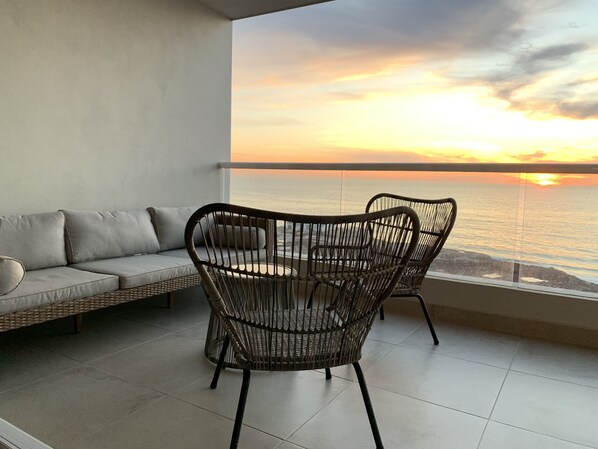 Property grounds - La jolla excellence Ocean front condo in Rosarito Beach (Rosarito)
