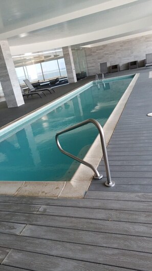 Indoor pool, outdoor pool - La jolla excellence Ocean front condo in Rosarito Beach (Rosarito)