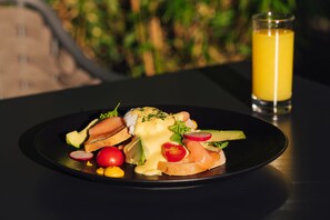 Free daily full breakfast  - Hotel Grof (Vransko)