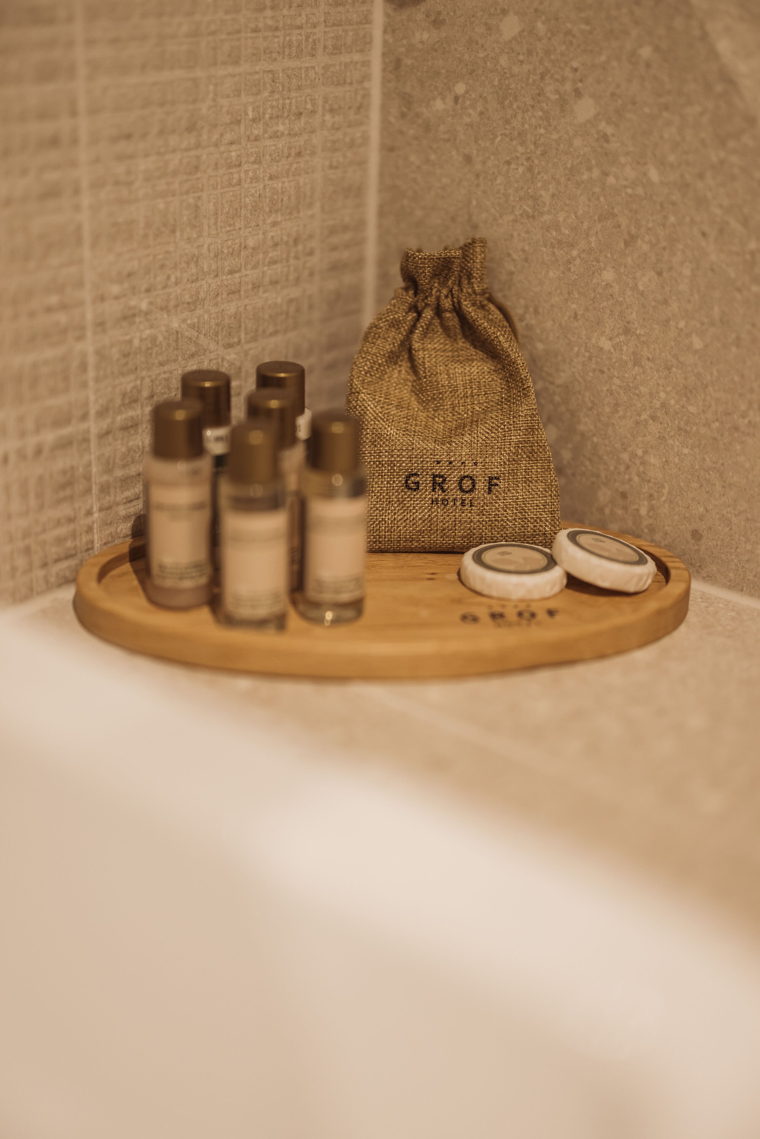 superior double room | bathroom | shower, free toiletries, hair dryer, slippers