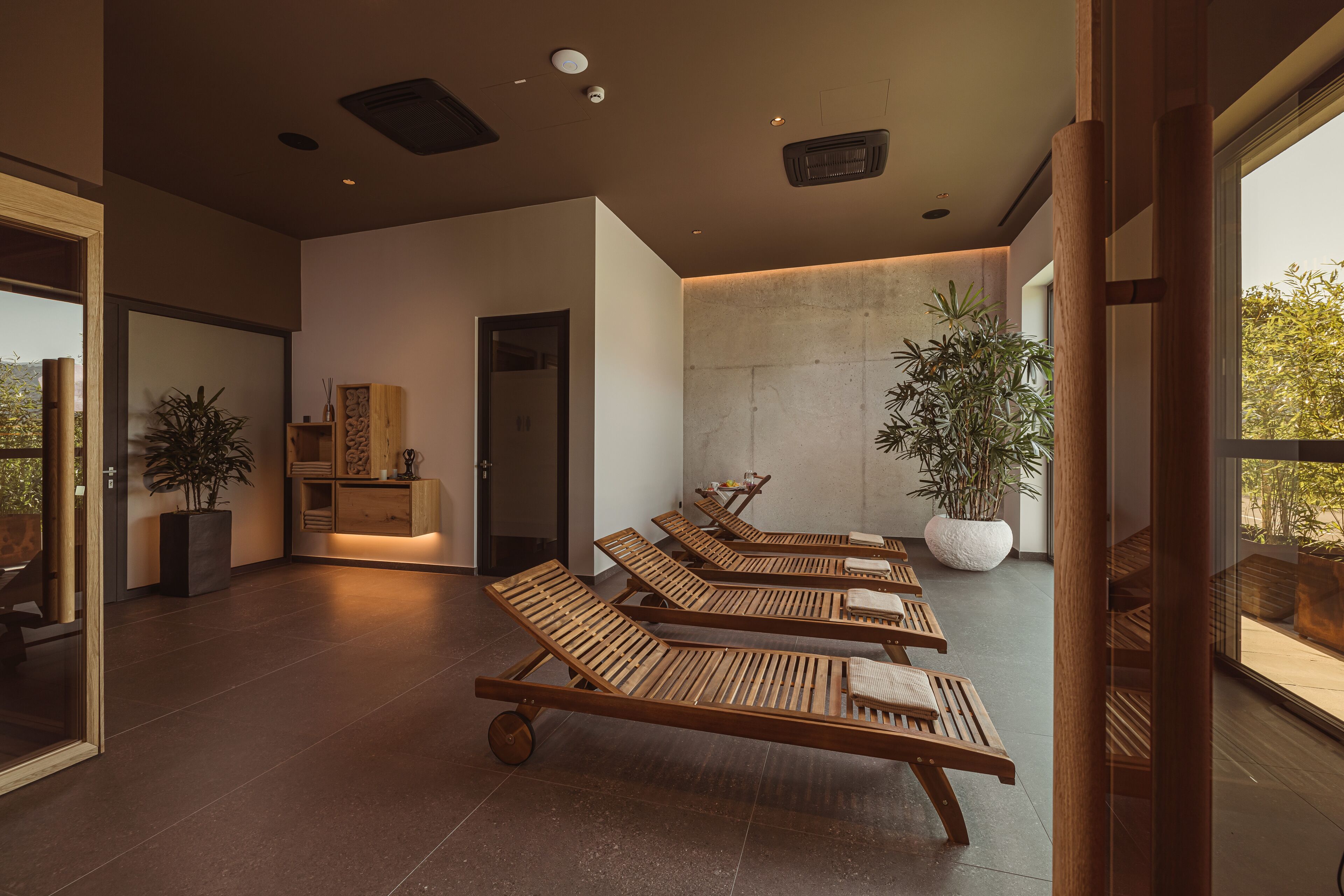 Deep-tissue massages, Swedish massages, sports massages, massages