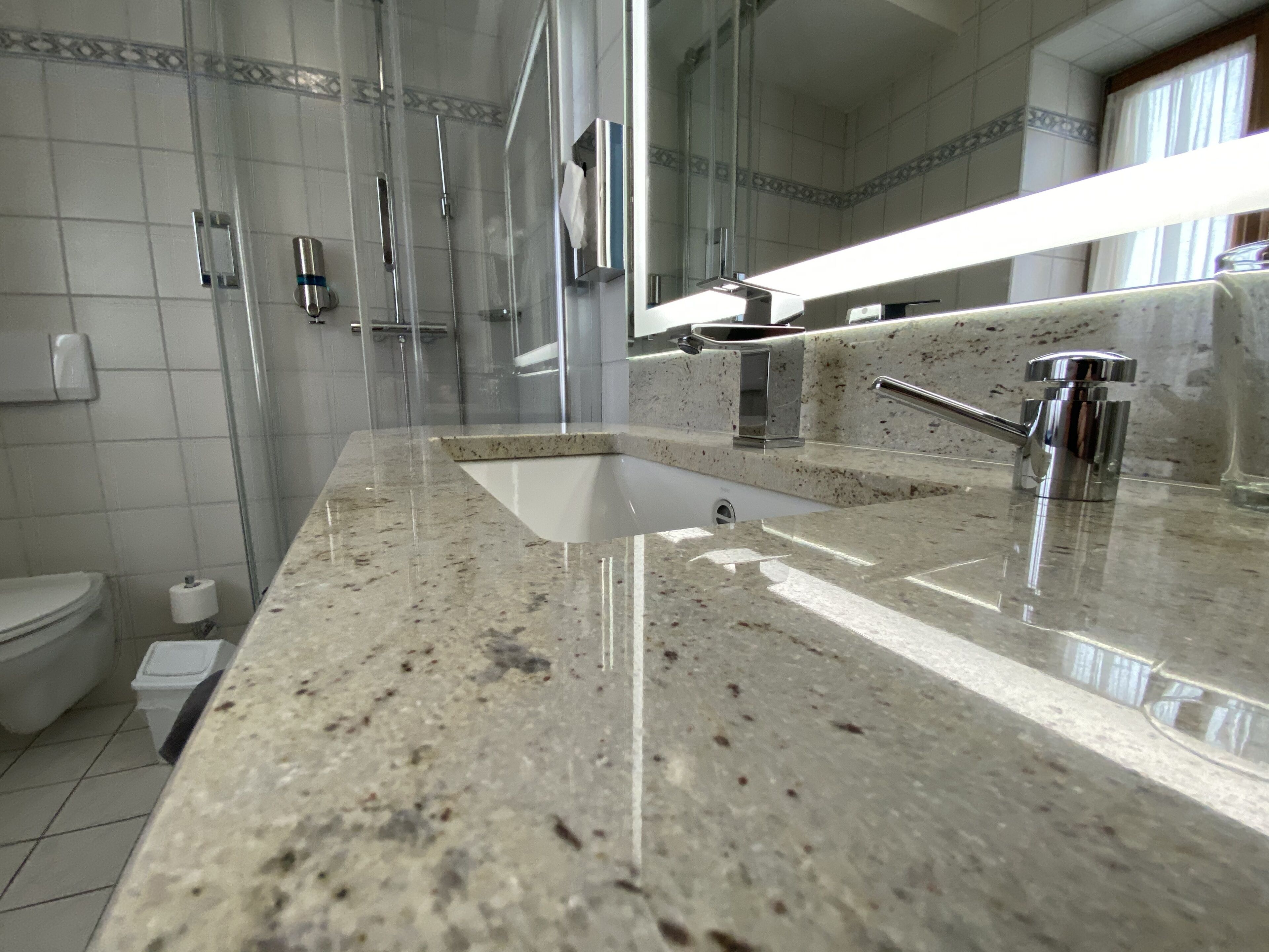 双人房 | 浴室 | 免费洗浴用品、吹风机、毛巾