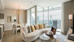 Two Bedroom Executive Residence | In-room dining